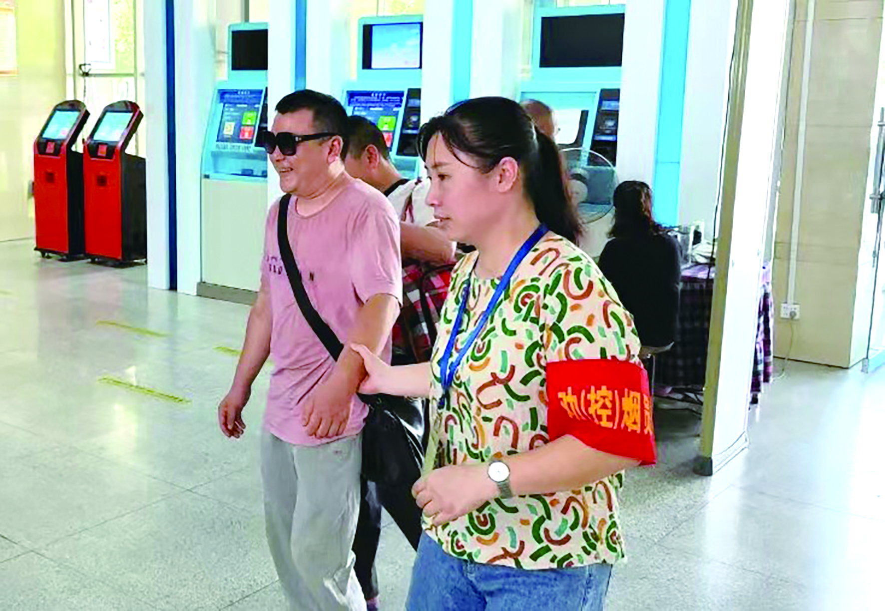 立足平凡崗位 彰顯黨員風(fēng)采 ——記集團(tuán)公司優(yōu)秀共產(chǎn)黨員、邵陽(yáng)汽車(chē)北站副站長(zhǎng)謝偉 田華柱 姚志剛